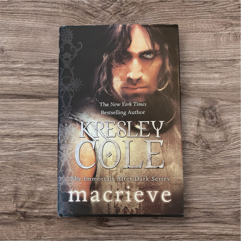 MacRieve Book by Kresley Cole